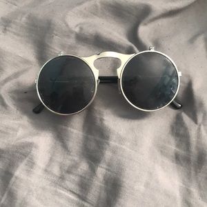 Flip sunglasses